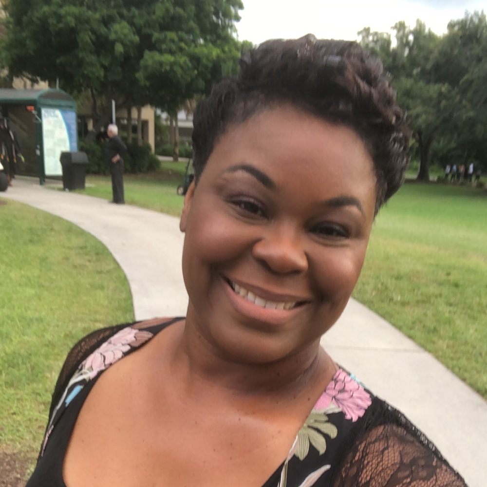 Meet your Posher, Nadia